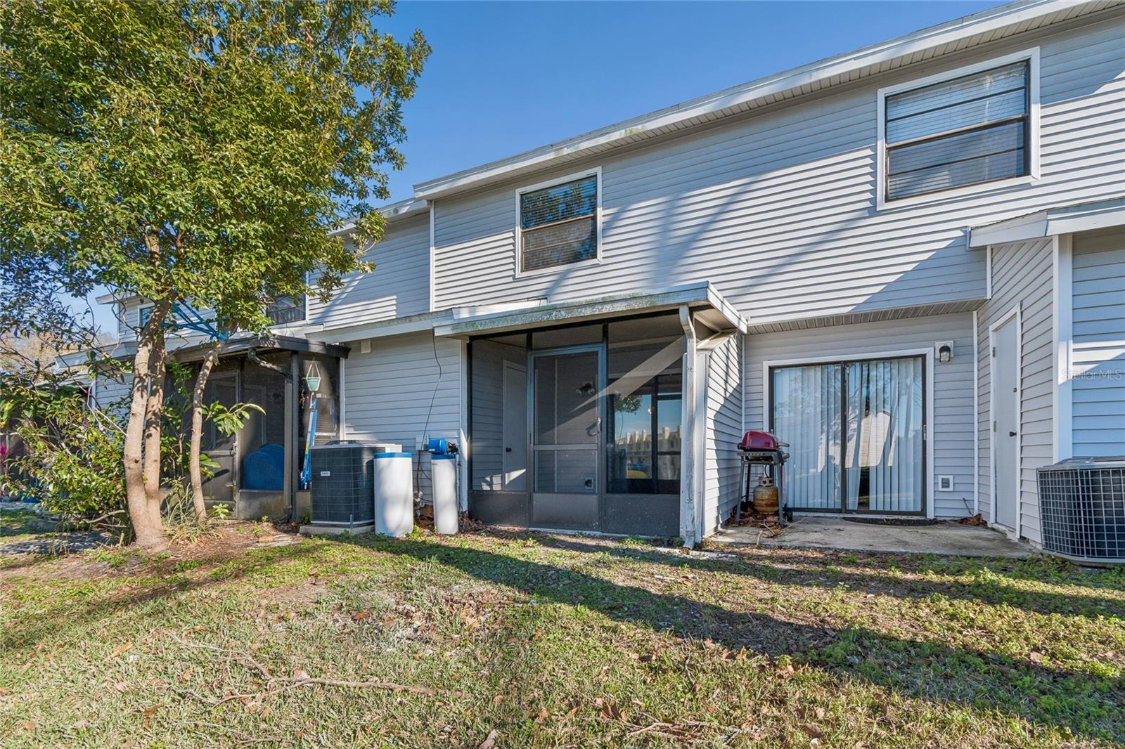 HAMPTON PARK TWNHMS UN 2 - Residential