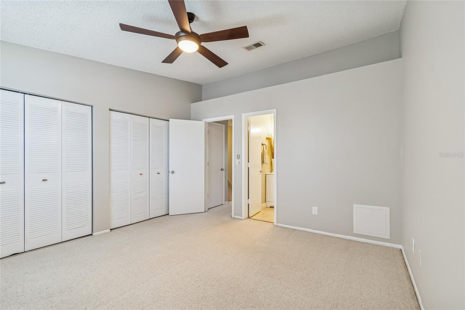 HAMPTON PARK TWNHMS UN 2 - Residential