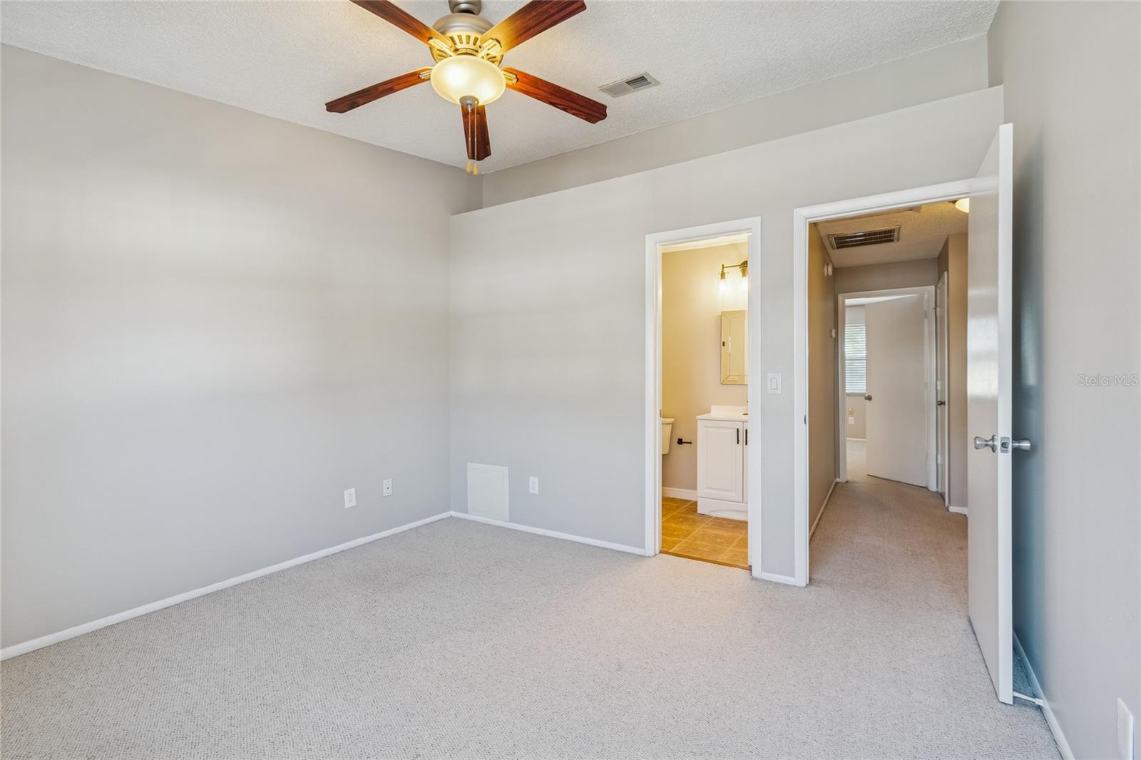 HAMPTON PARK TWNHMS UN 2 - Residential