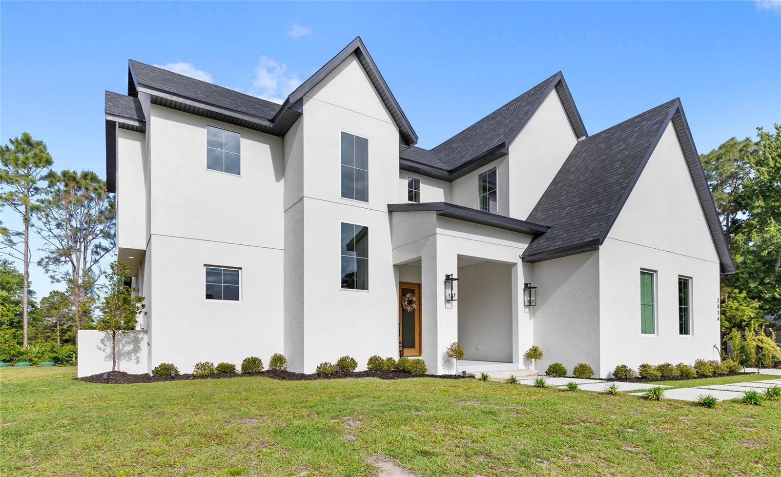 COUNTRY MEADOW - Residential