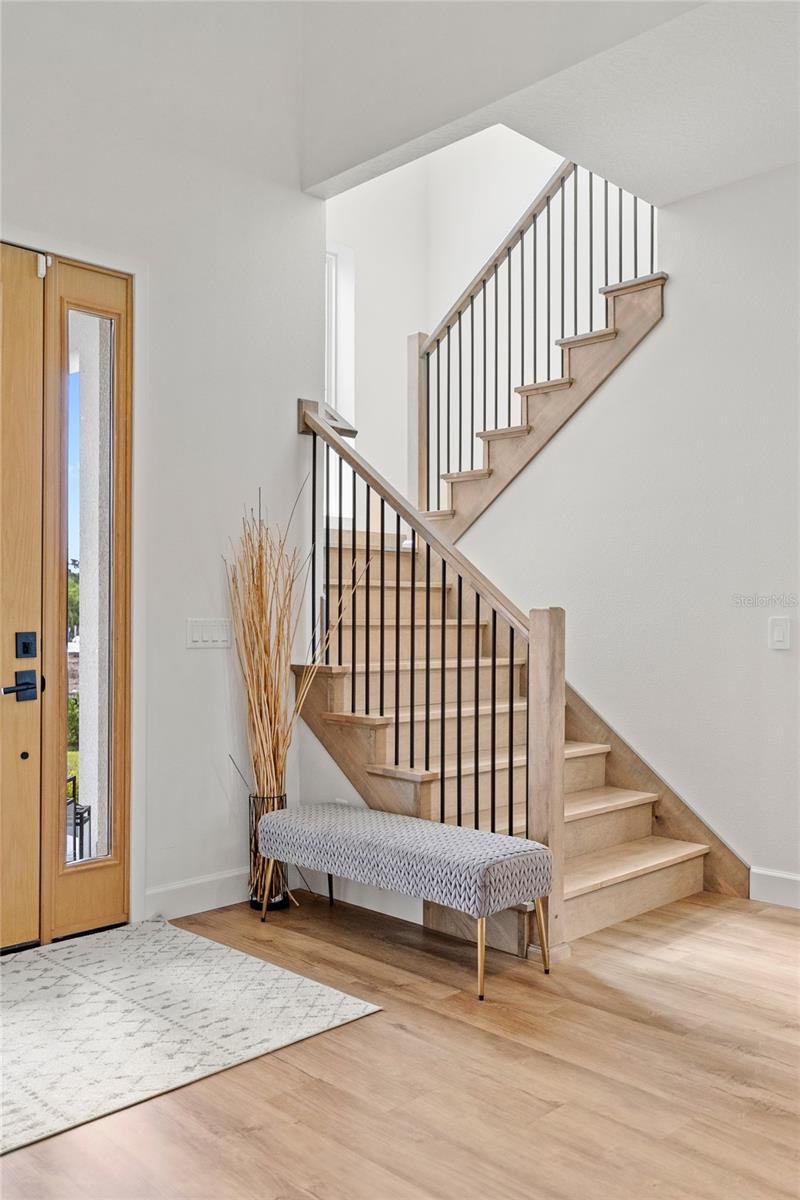 COUNTRY MEADOW - Residential