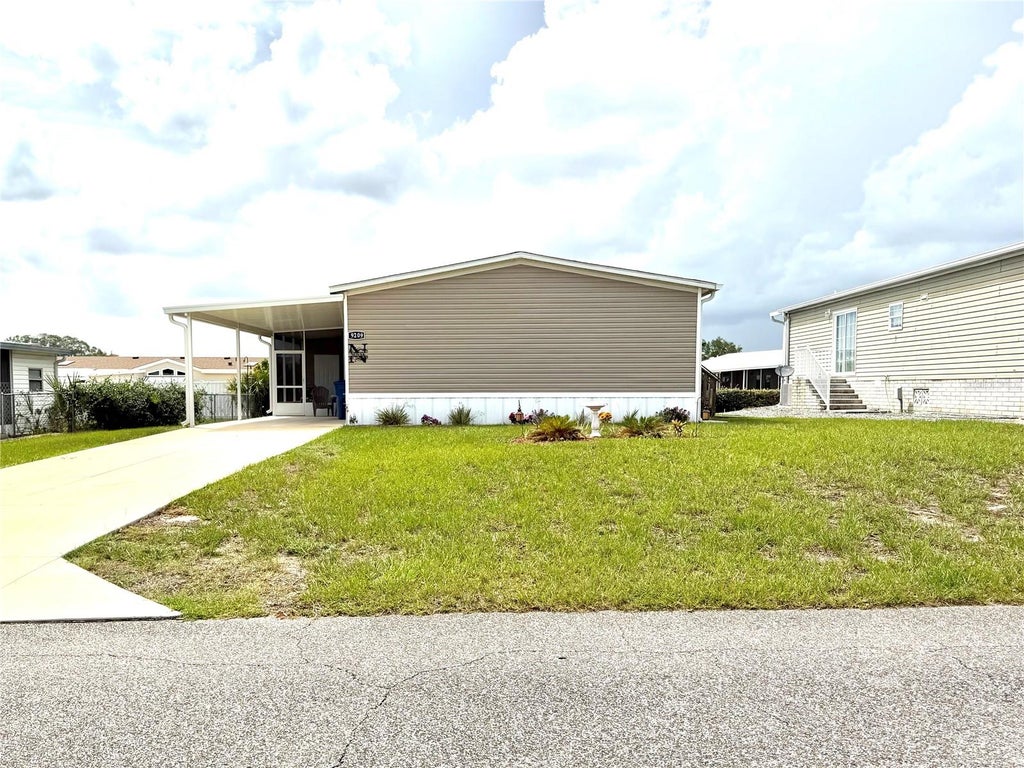Photo of 9209 Fontaine Drive, Brooksville, FL 34613 (MLS # W7887470)