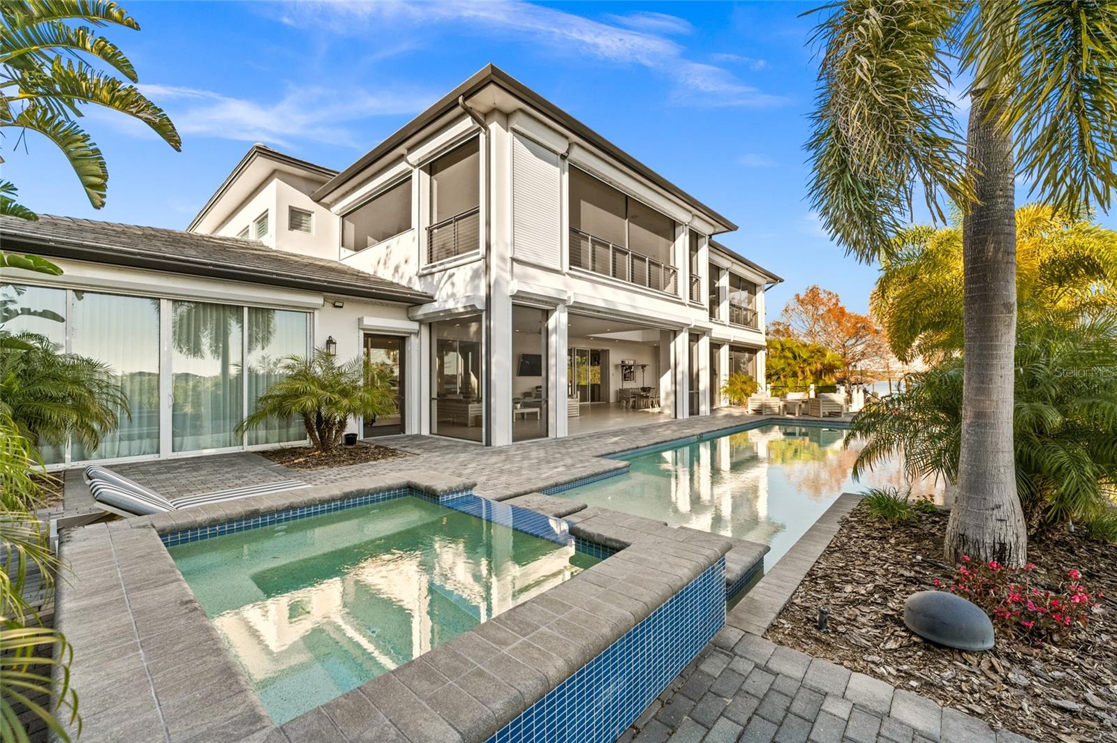 CASA DEL LAGO REP - Residential