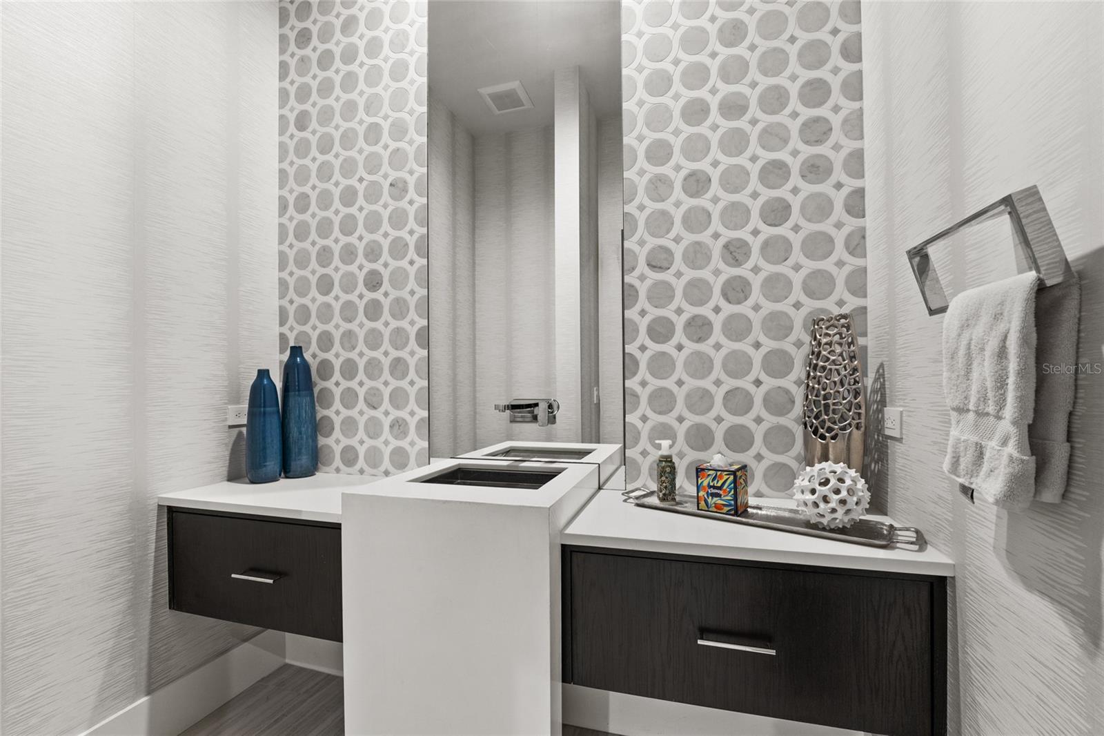 CASA DEL LAGO REP - Residential