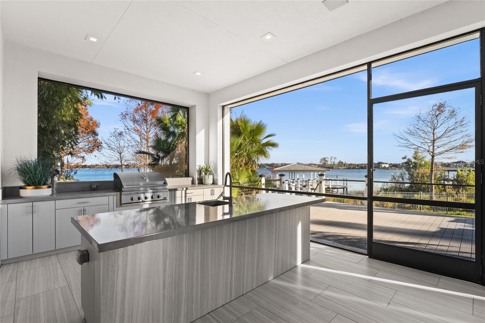 CASA DEL LAGO REP - Residential