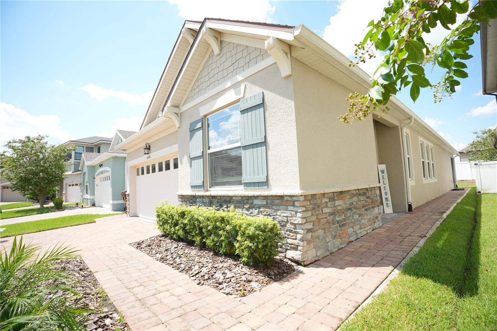 2480 VARENNA LOOP