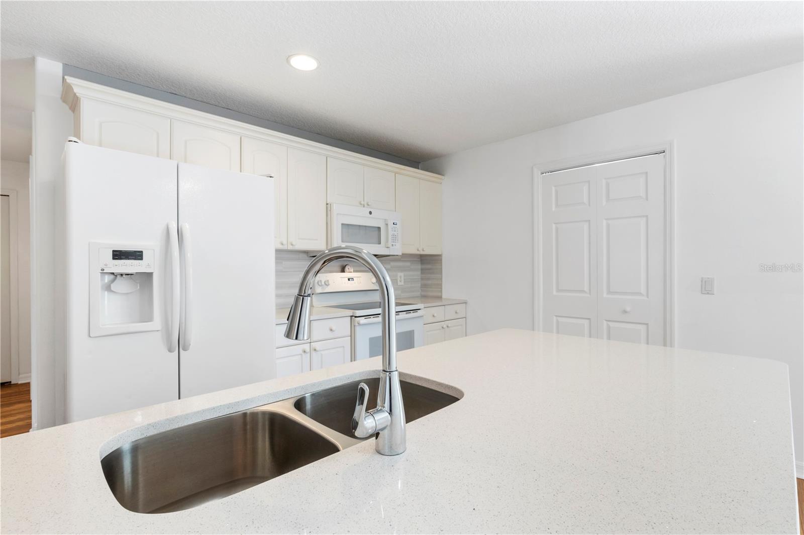 CLARK MEADOWS - Residential Lease