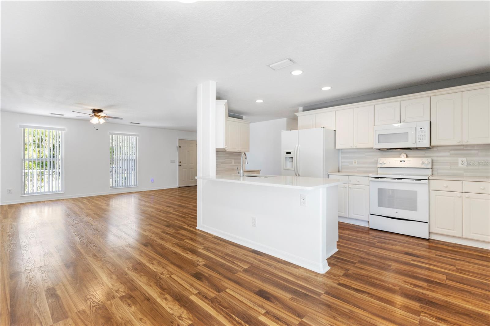 CLARK MEADOWS - Residential Lease