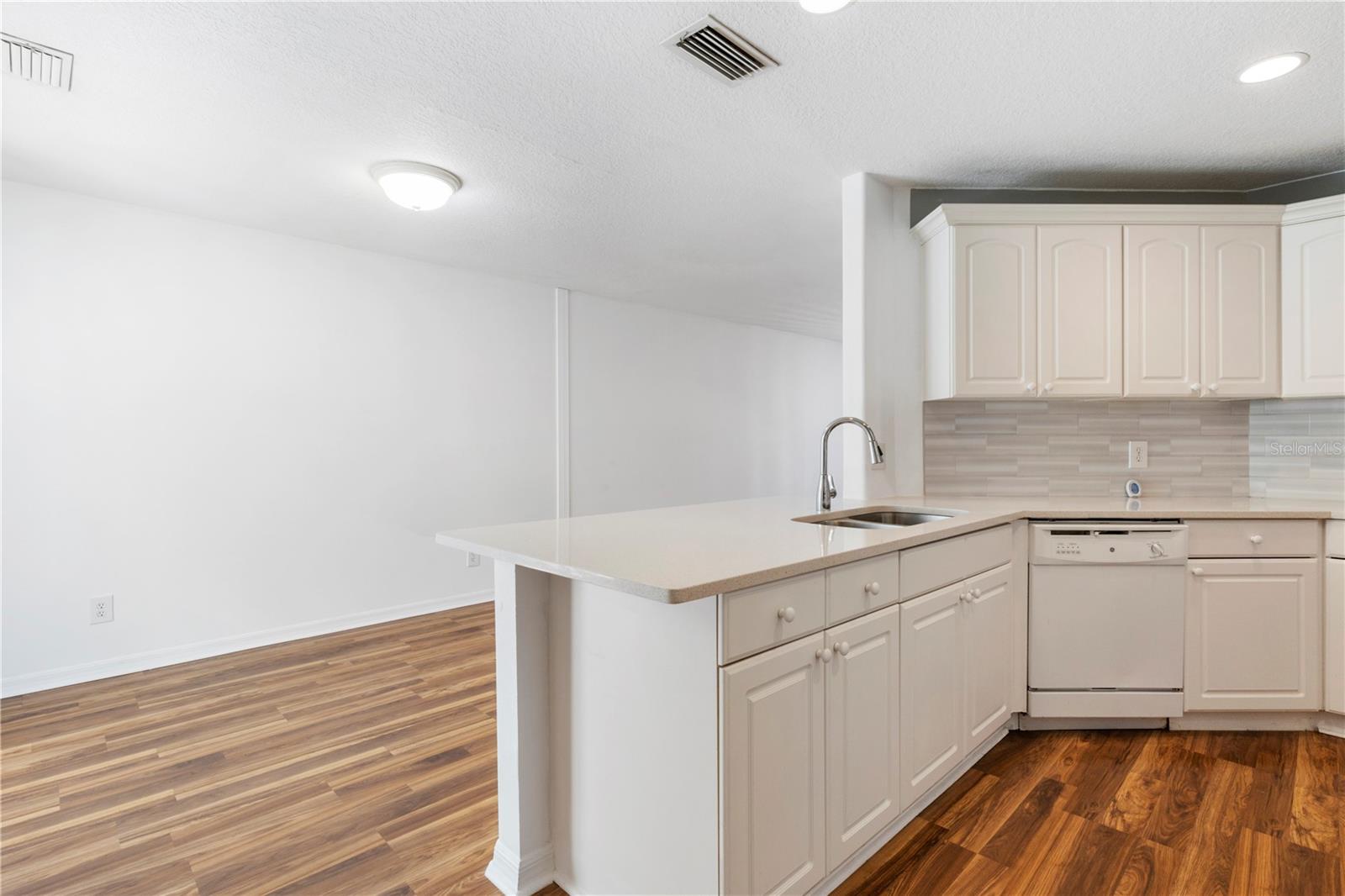 CLARK MEADOWS - Residential Lease