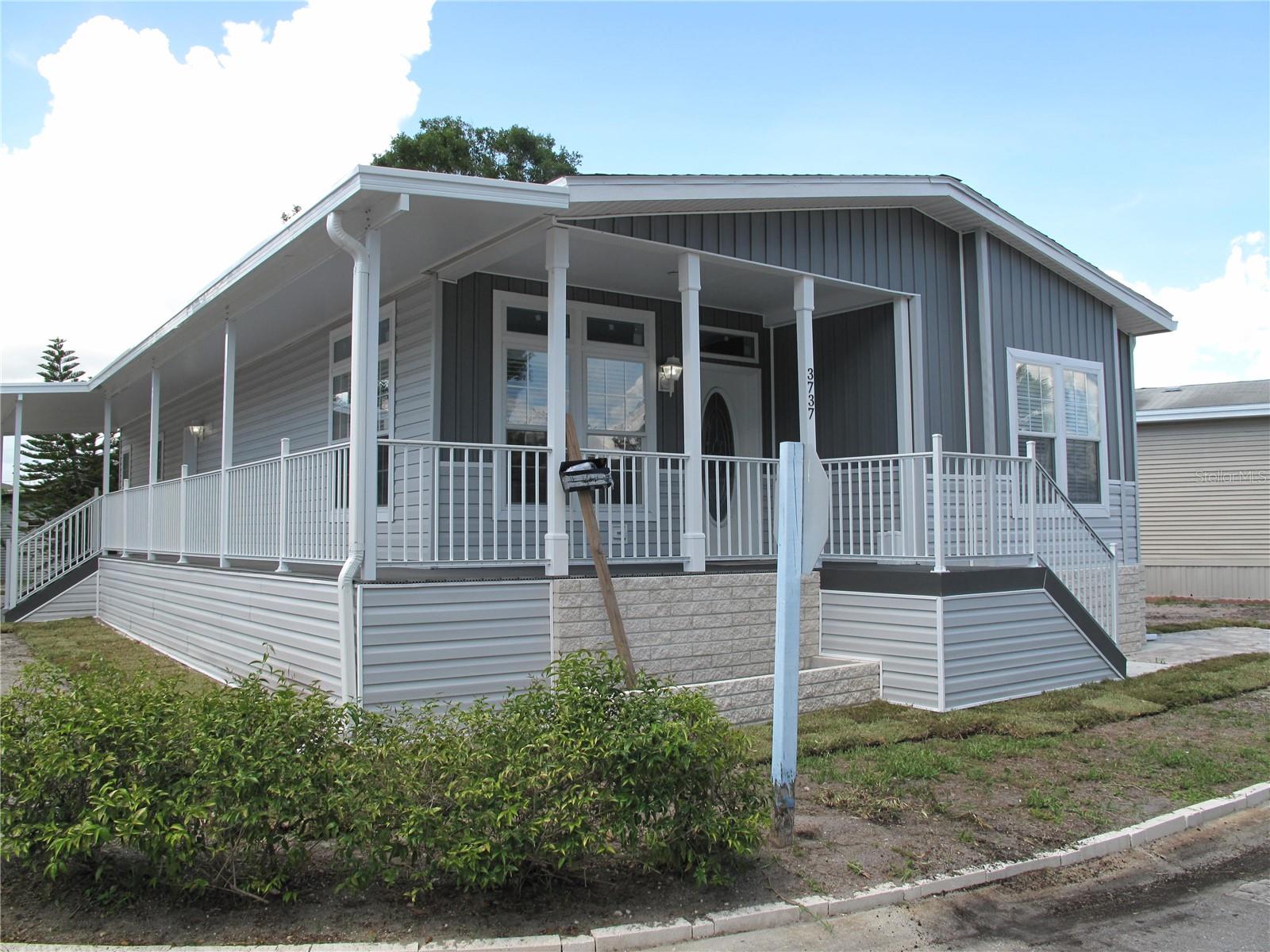 Photo 2 of 4 of 3737 YARDARM DRIVE mobile home