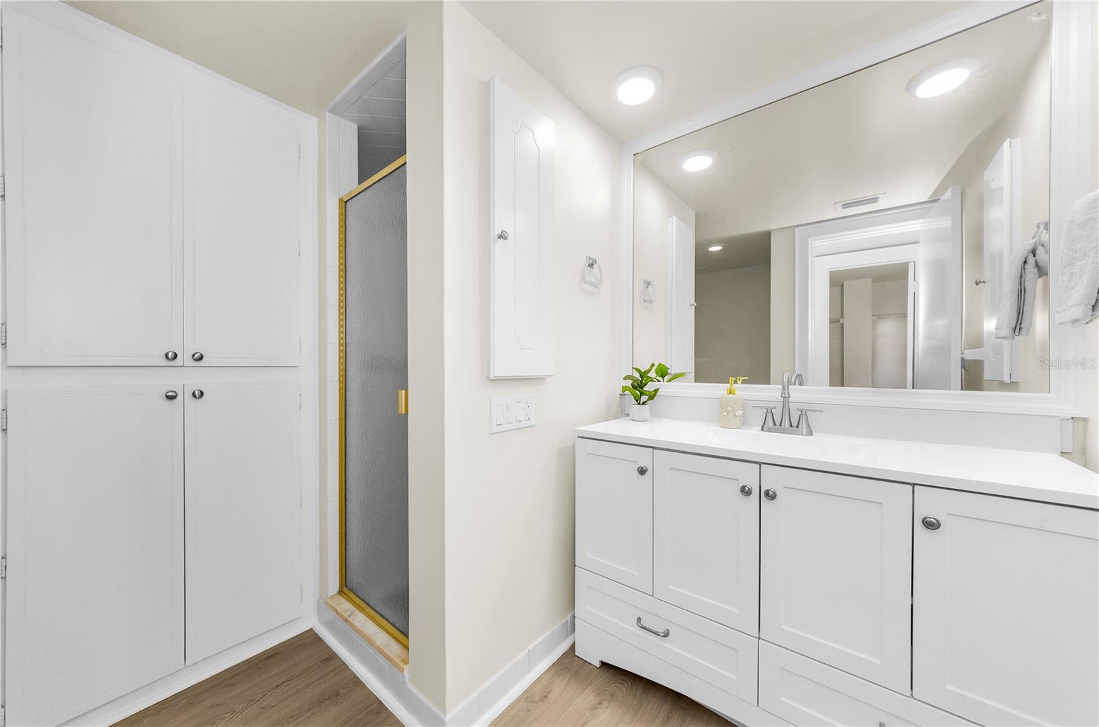 PORT BELLEAIR 4 CONDO - Residential