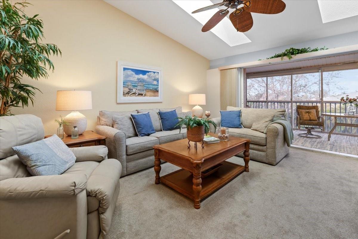 FIDDLERS GREEN NATURE TRAIL BL - Residential