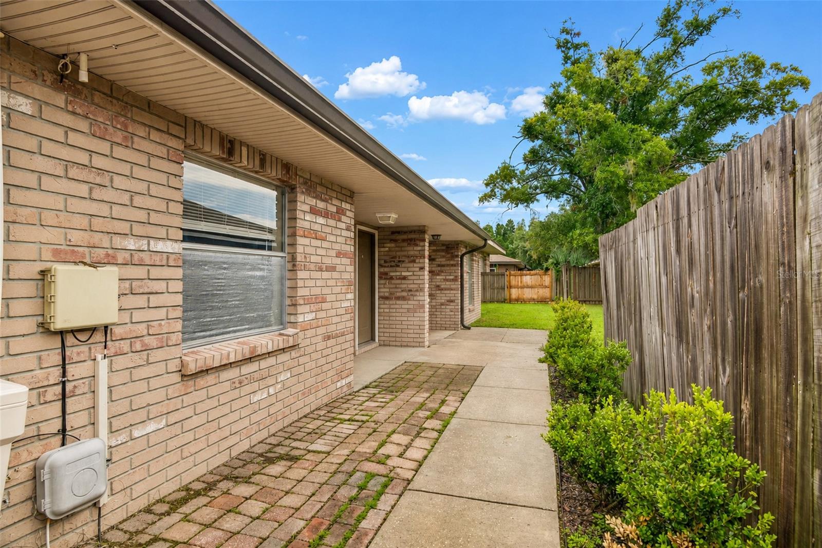 3132 BLOOMINGDALE VILLAS COURT