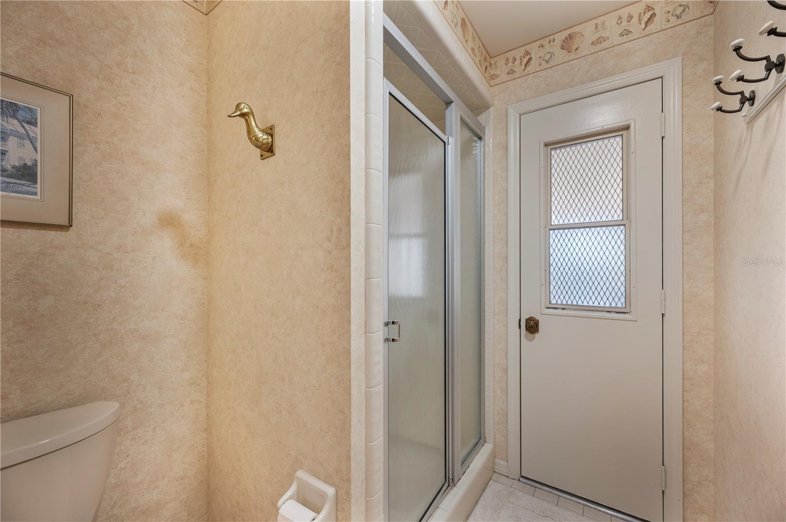 CHRISTINA WOODS PH 09 - Residential