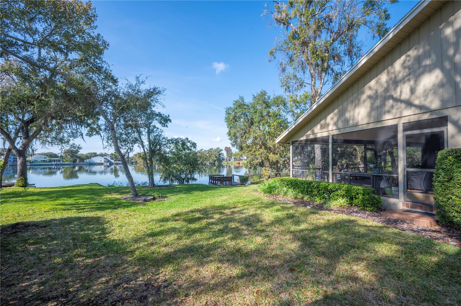 CHRISTINA WOODS PH 09 - Residential