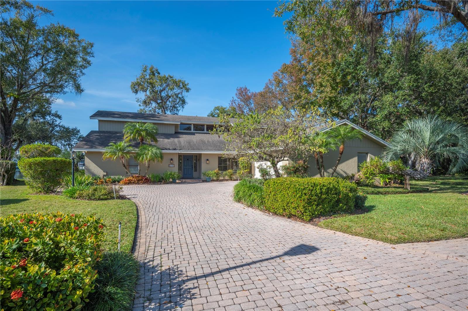 CHRISTINA WOODS PH 09 - Residential