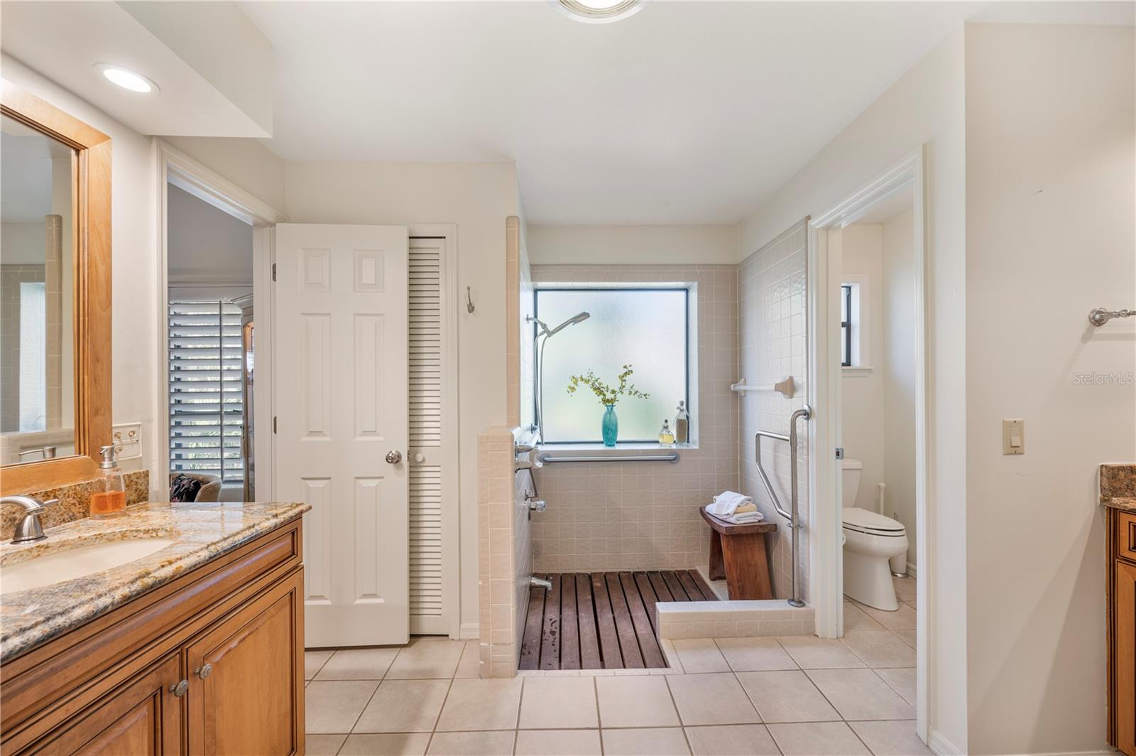 CHRISTINA WOODS PH 09 - Residential