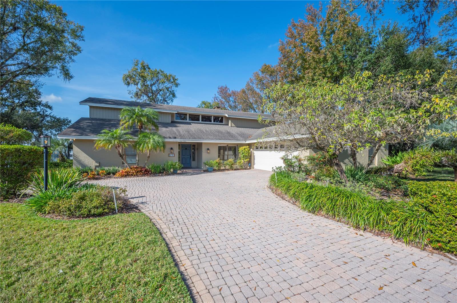 CHRISTINA WOODS PH 09 - Residential