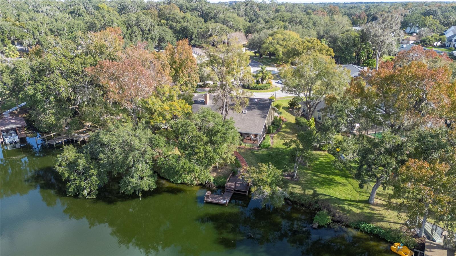 CHRISTINA WOODS PH 09 - Residential