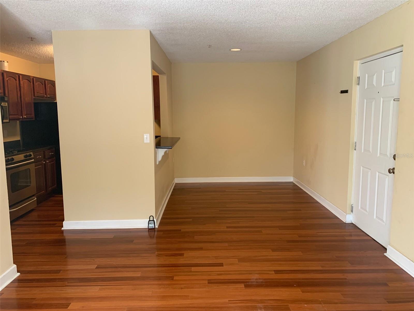 MIRIADA CONDO - Residential Lease