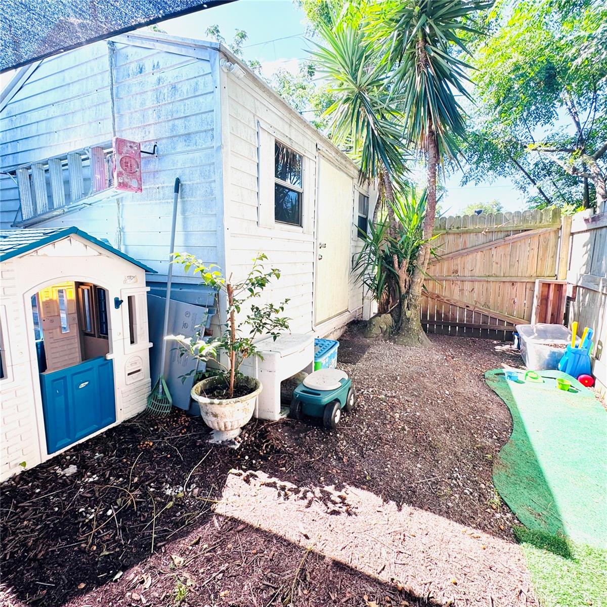 DAYTONA PINES SEC A - Residential