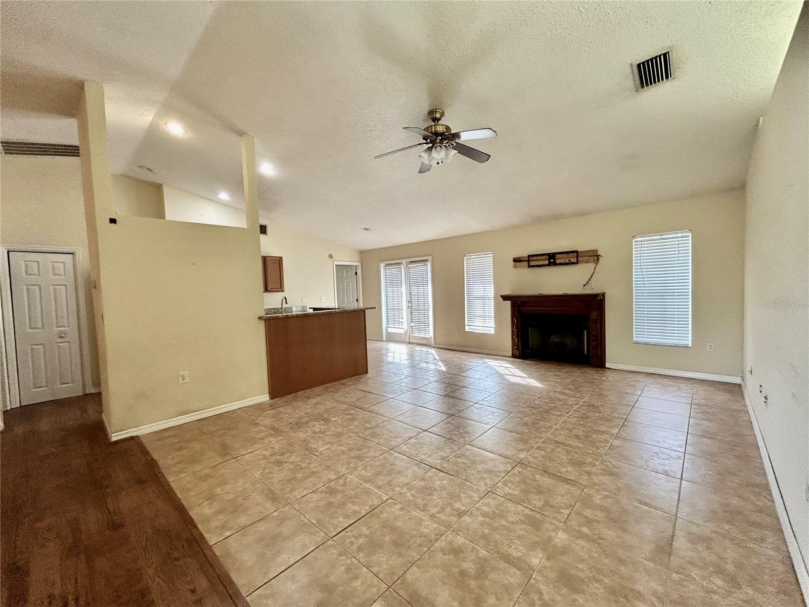 PEACE RIVER OAKS - Residential