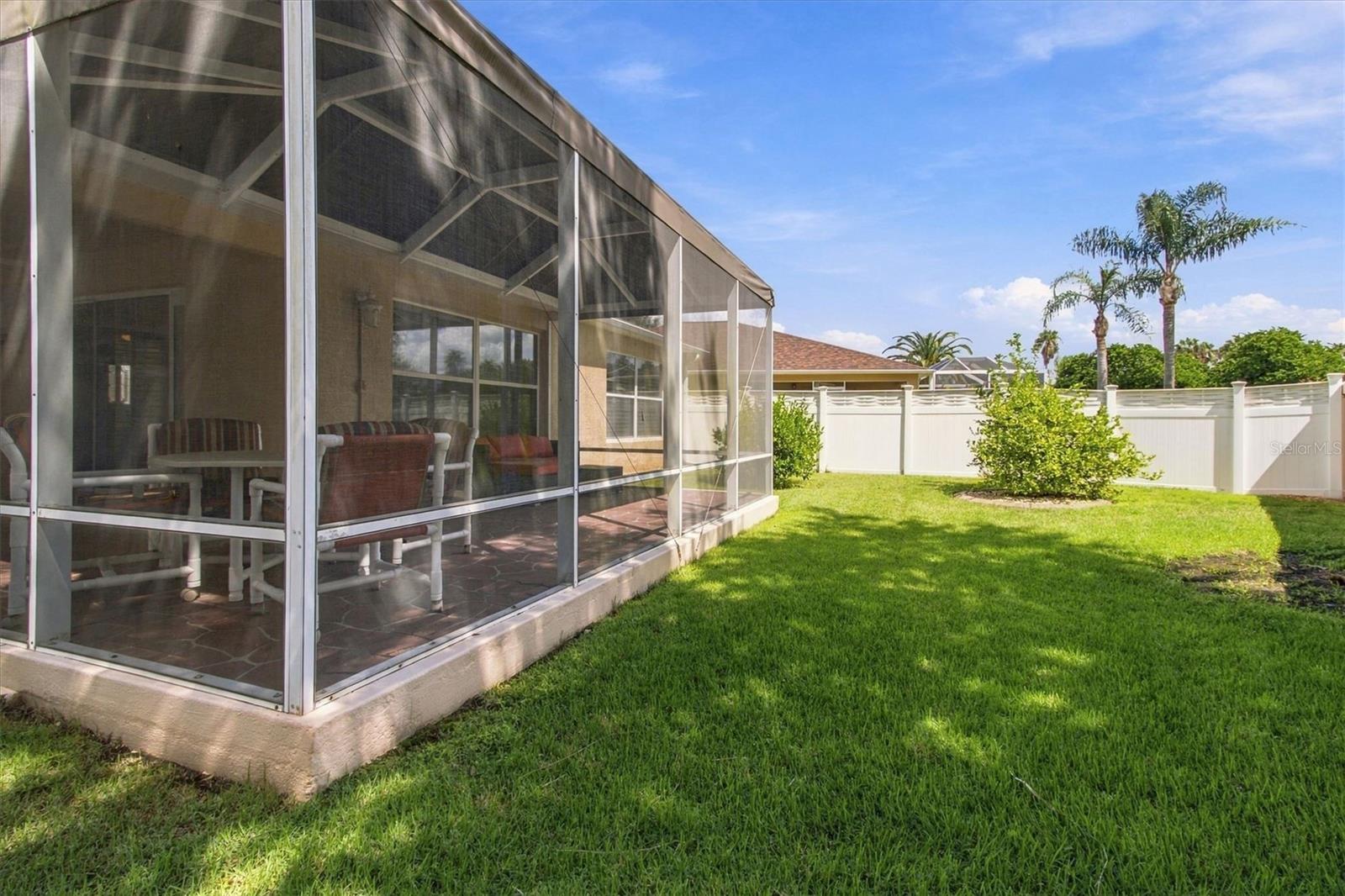 2289 SWANSEA TERRACE