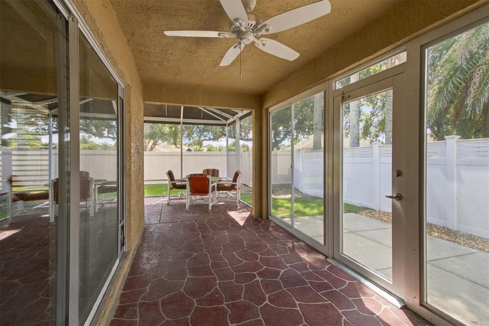 2289 SWANSEA TERRACE