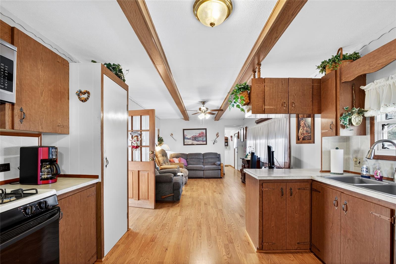 FLORIDA TRAILER ESTATES - Residential