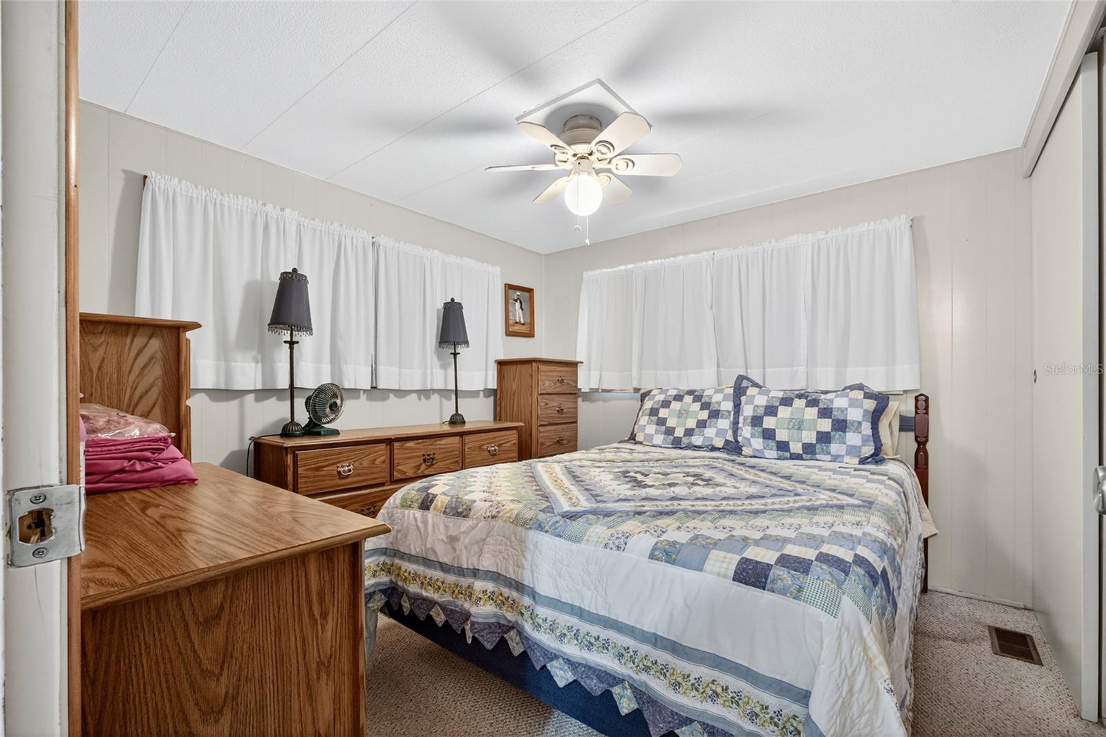 FLORIDA TRAILER ESTATES - Residential