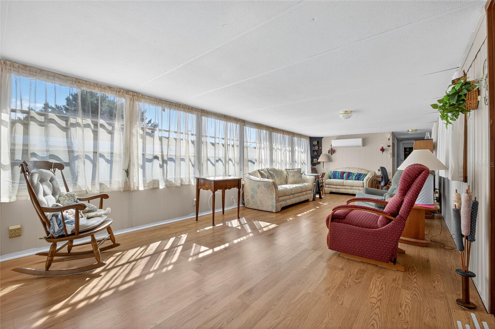 FLORIDA TRAILER ESTATES - Residential