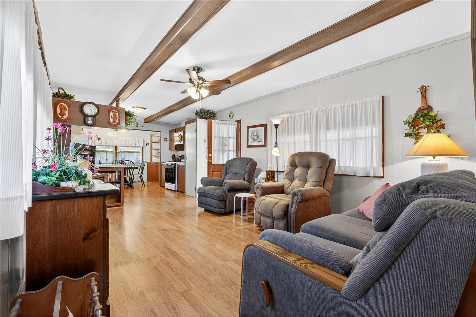 FLORIDA TRAILER ESTATES - Residential