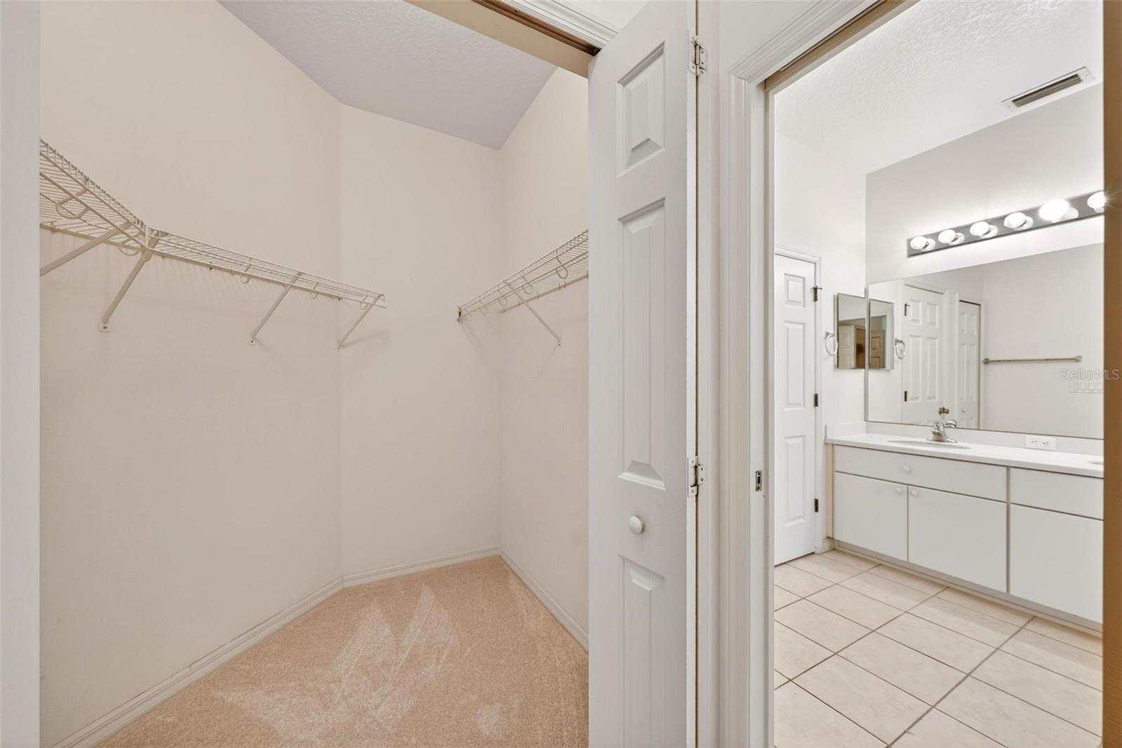 ROYAL HIGHLANDS PH 02-B LT 1317 PB 50 PG - Residential