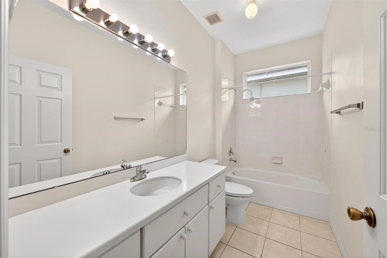 ROYAL HIGHLANDS PH 02-B LT 1317 PB 50 PG - Residential