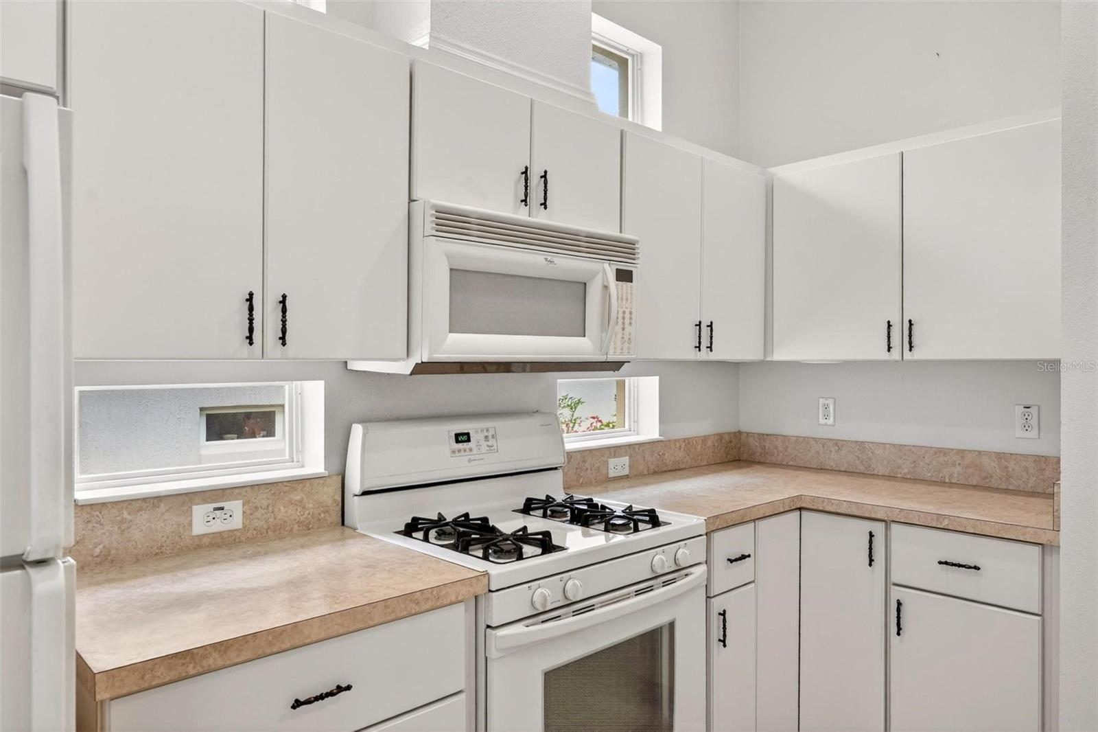 ROYAL HIGHLANDS PH 02-B LT 1317 PB 50 PG - Residential