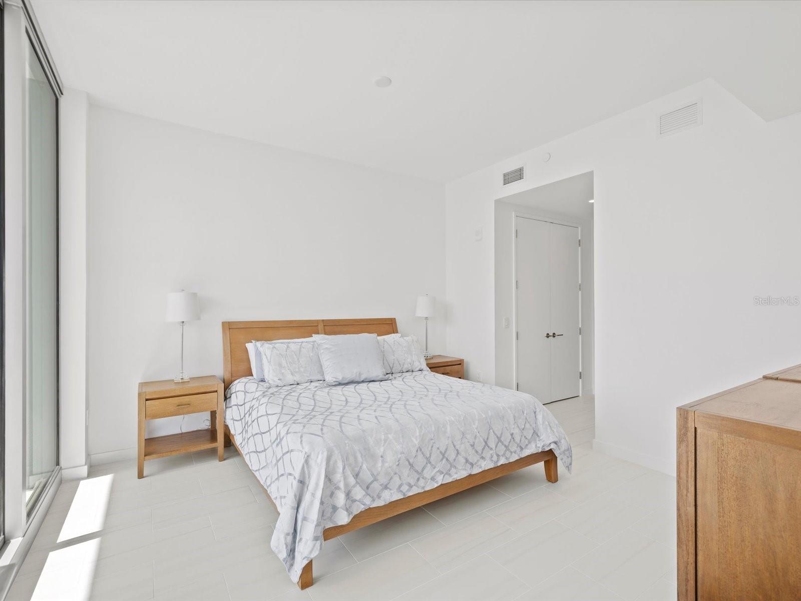 RESIDENCES AT 400 CENTRAL - Residential