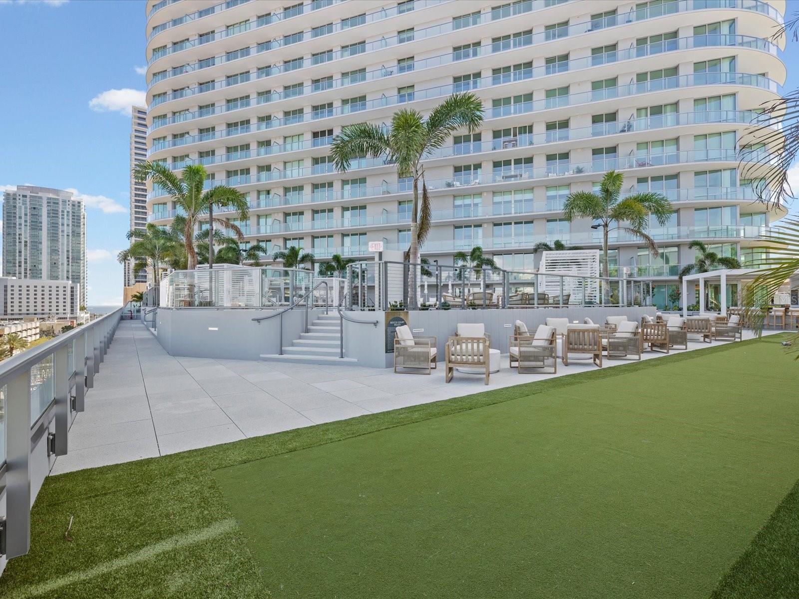 RESIDENCES AT 400 CENTRAL - Residential