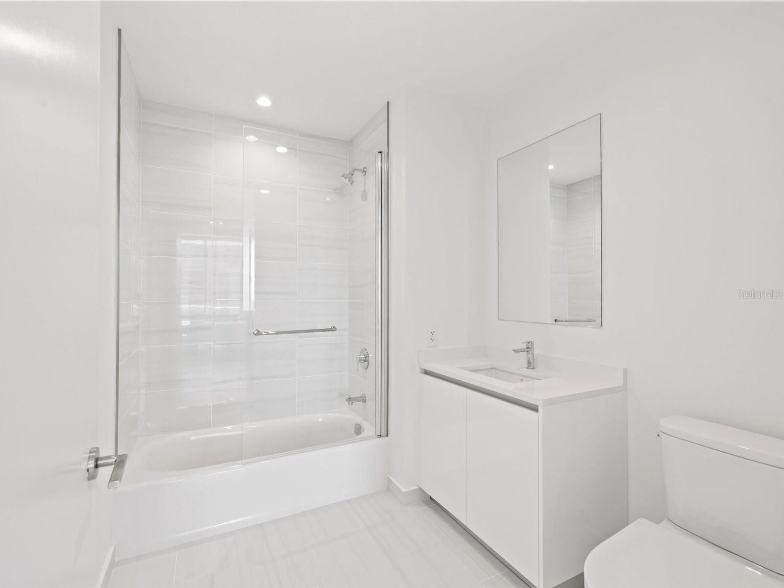 RESIDENCES AT 400 CENTRAL - Residential