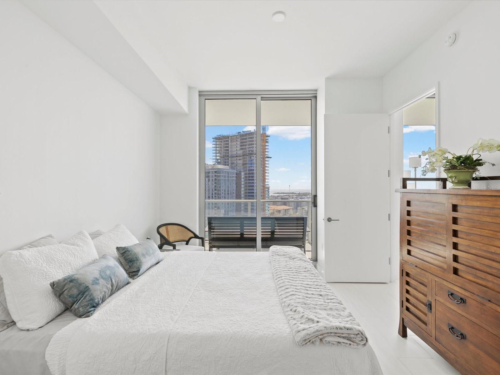 RESIDENCES AT 400 CENTRAL - Residential