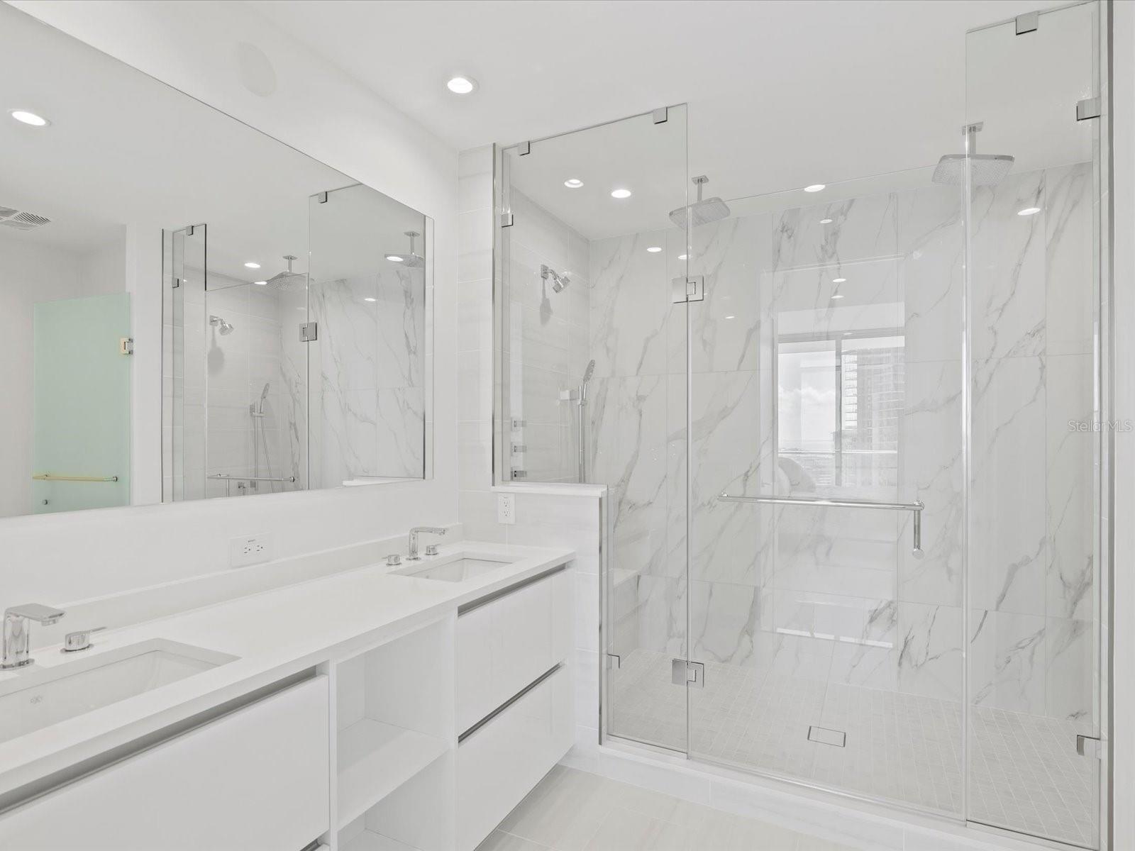 RESIDENCES AT 400 CENTRAL - Residential