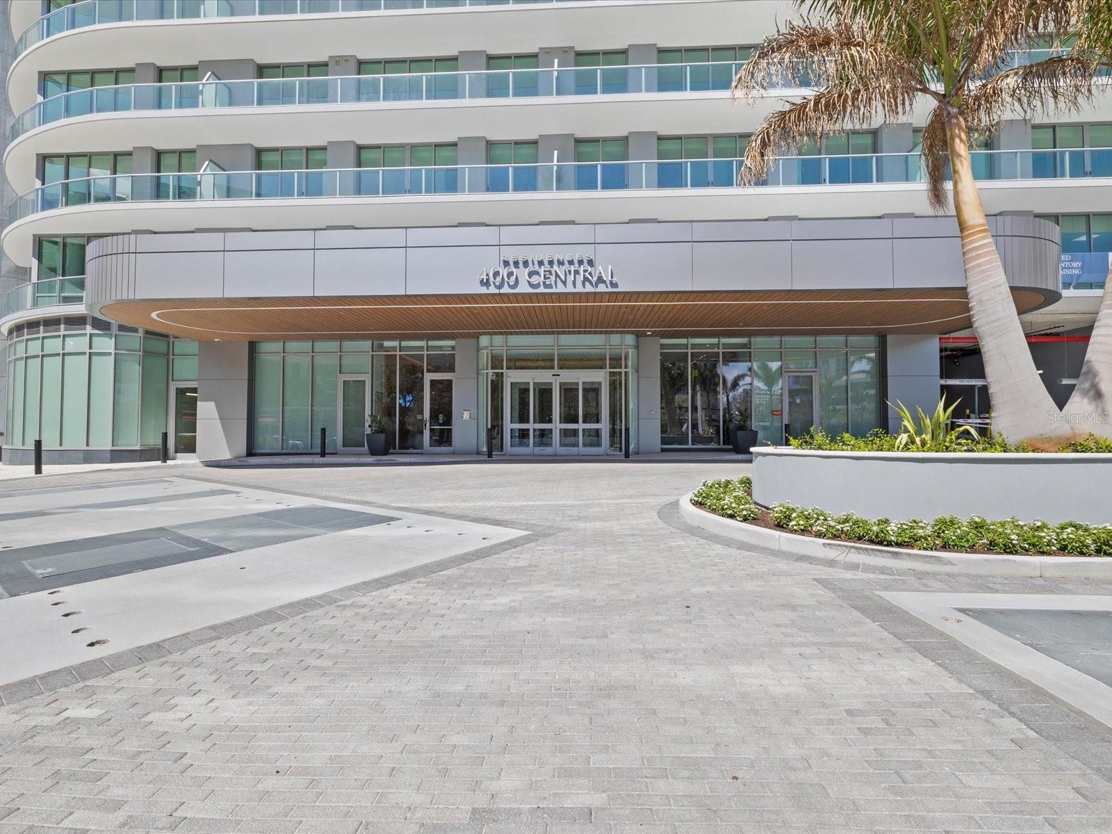 RESIDENCES AT 400 CENTRAL - Residential