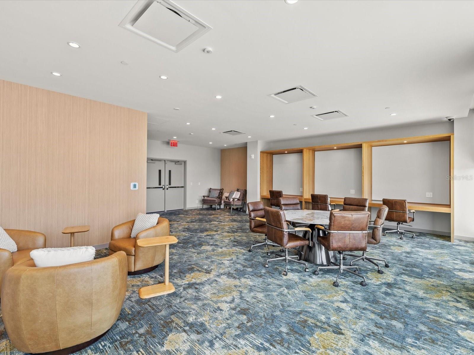 RESIDENCES AT 400 CENTRAL - Residential