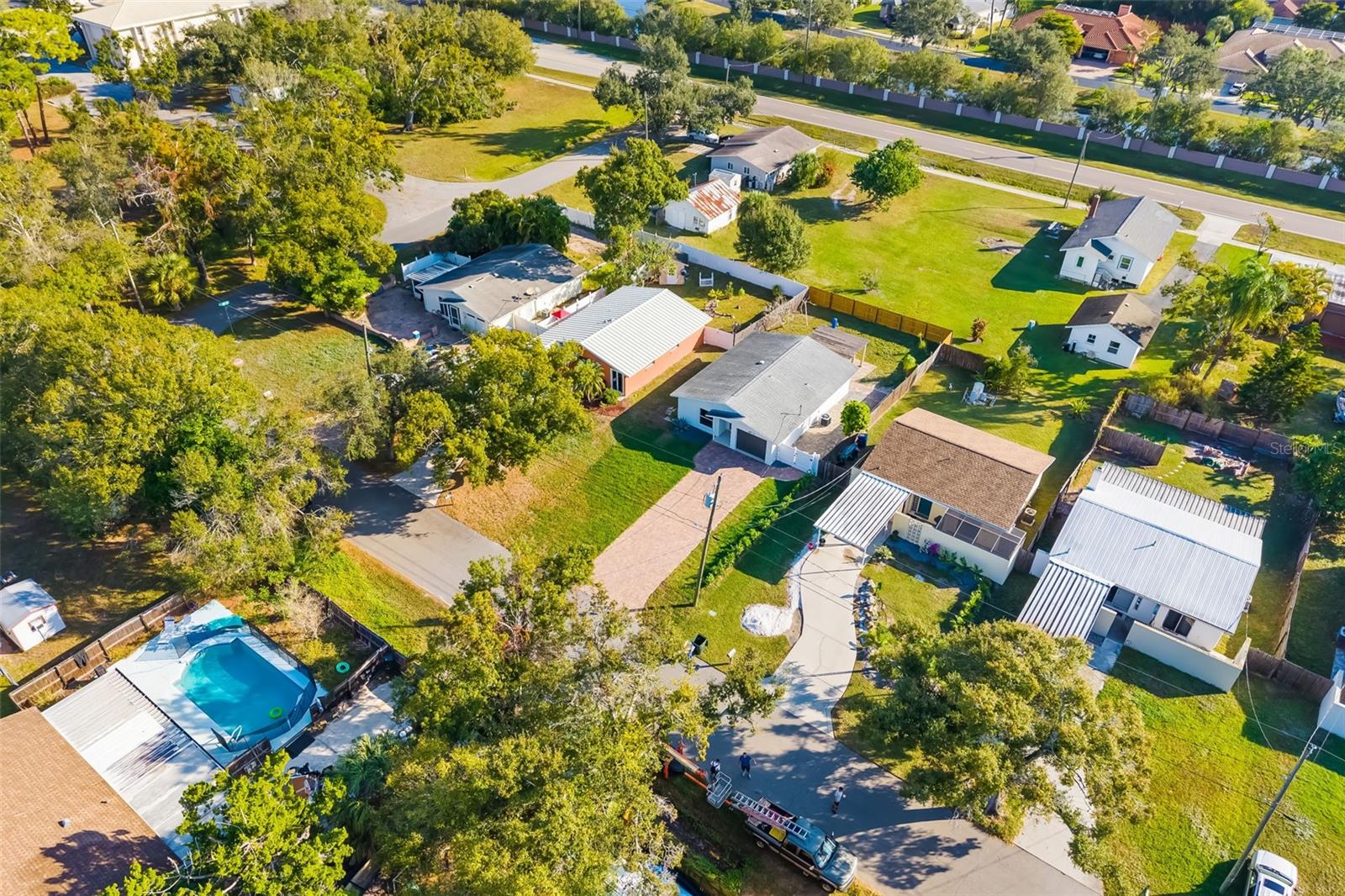 BEE RIDGE TOWN OF TOWNSITE - Residential