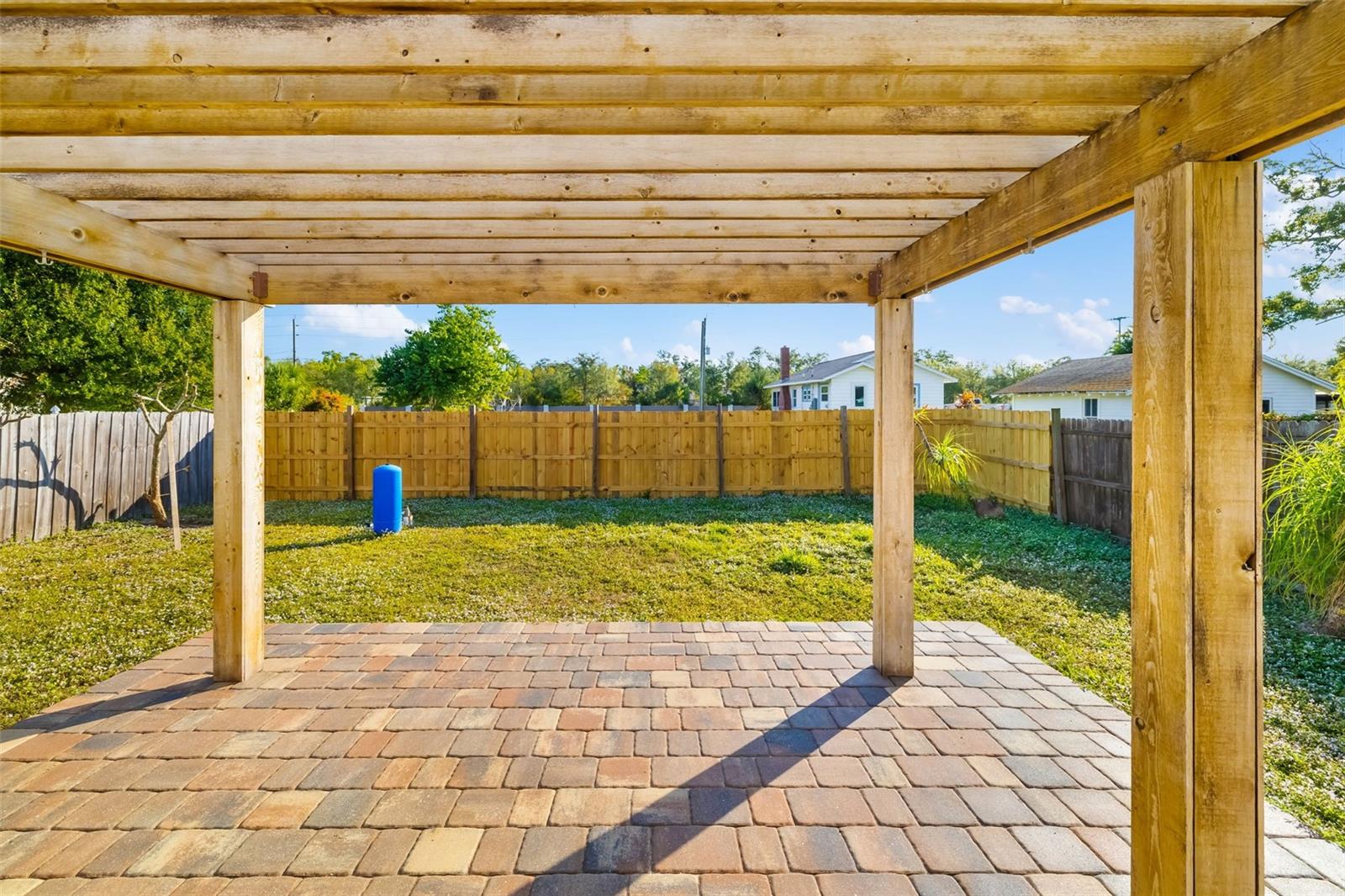 BEE RIDGE TOWN OF TOWNSITE - Residential