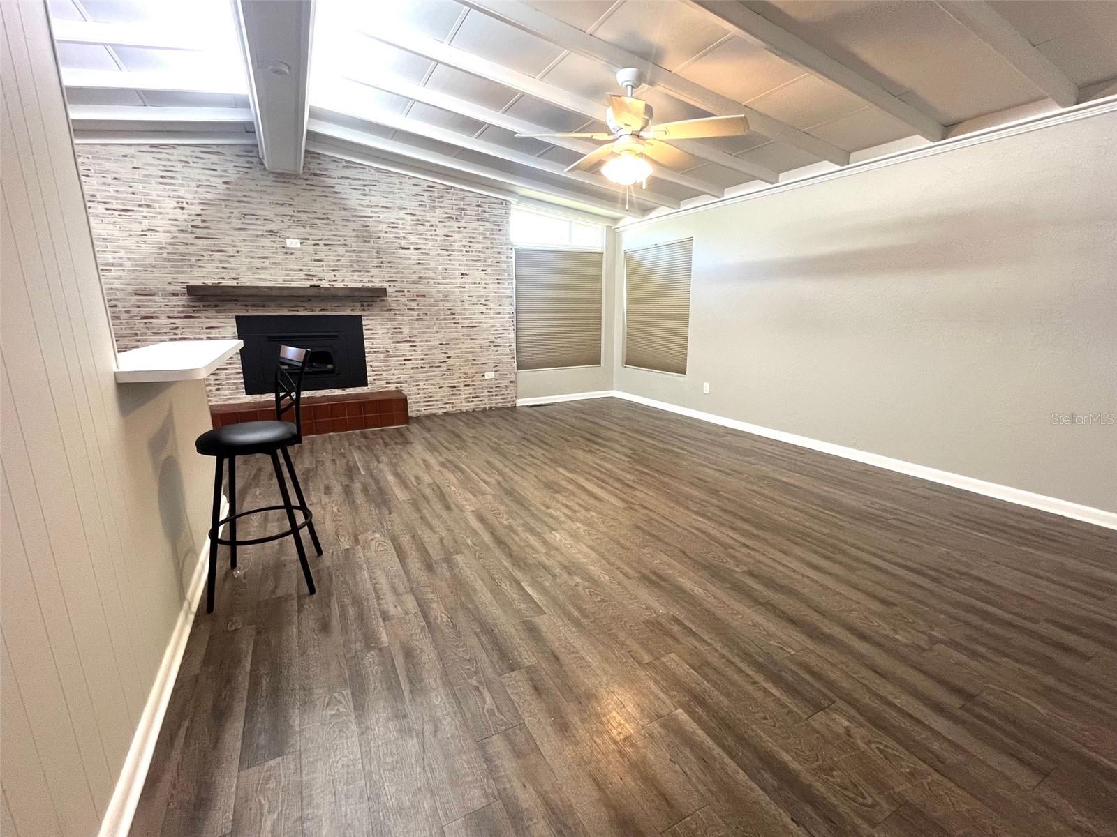 SANTA FE HILLS - Residential Lease