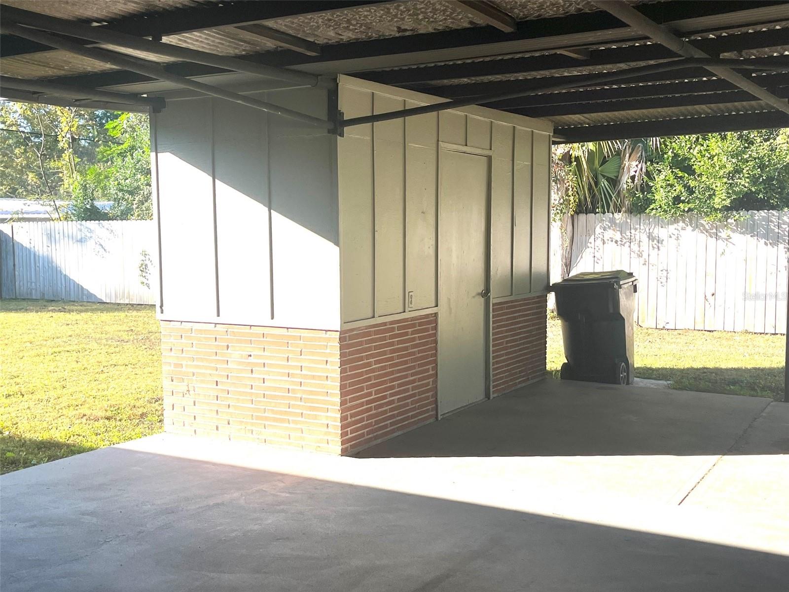 SANTA FE HILLS - Residential Lease