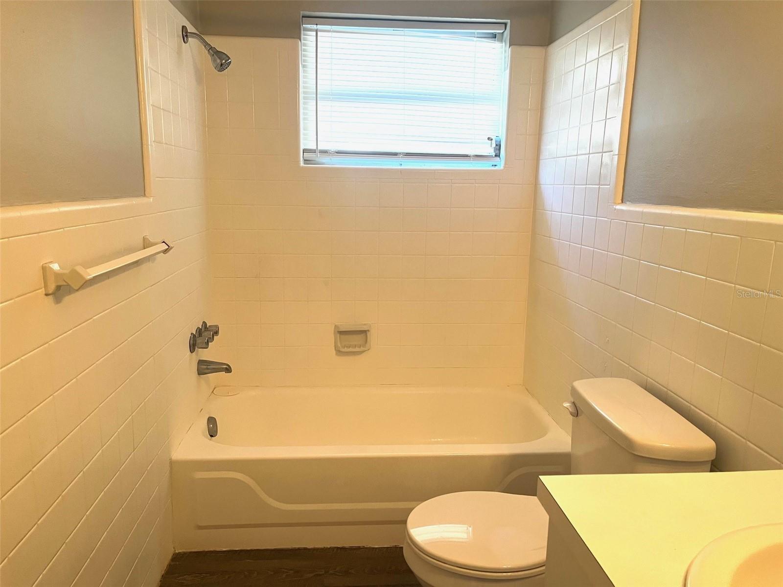 SANTA FE HILLS - Residential Lease