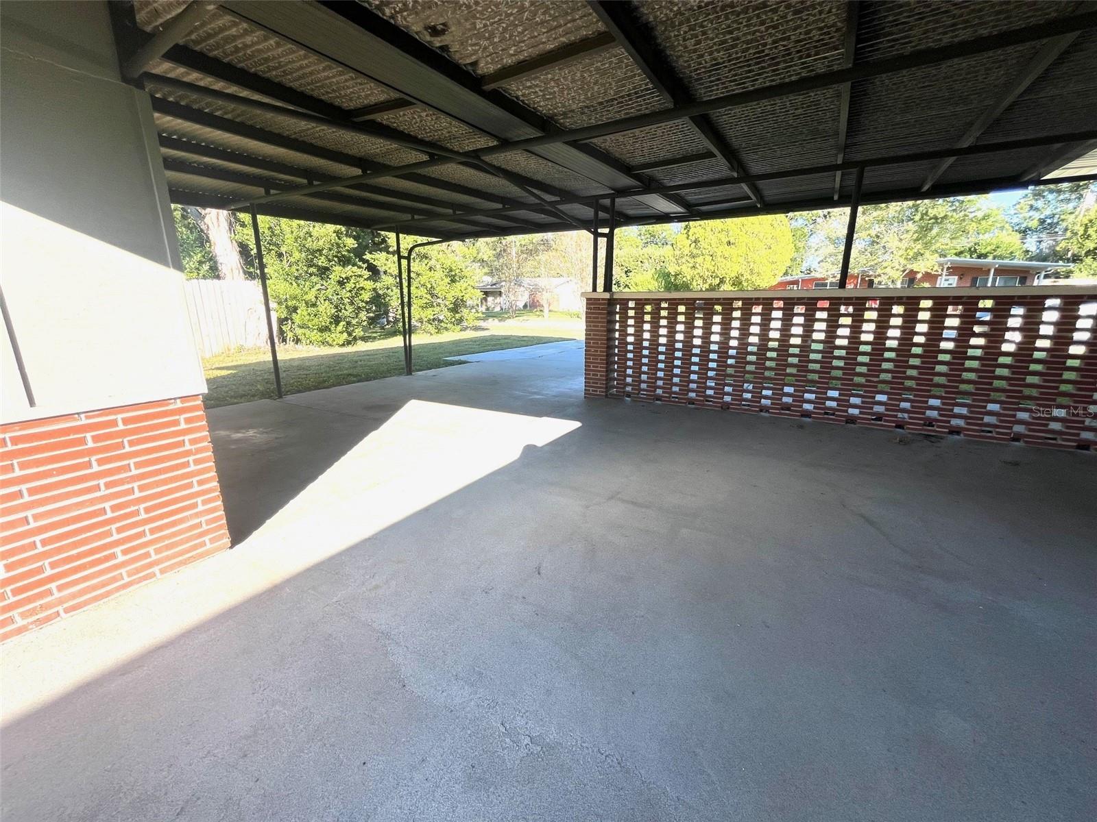 SANTA FE HILLS - Residential Lease