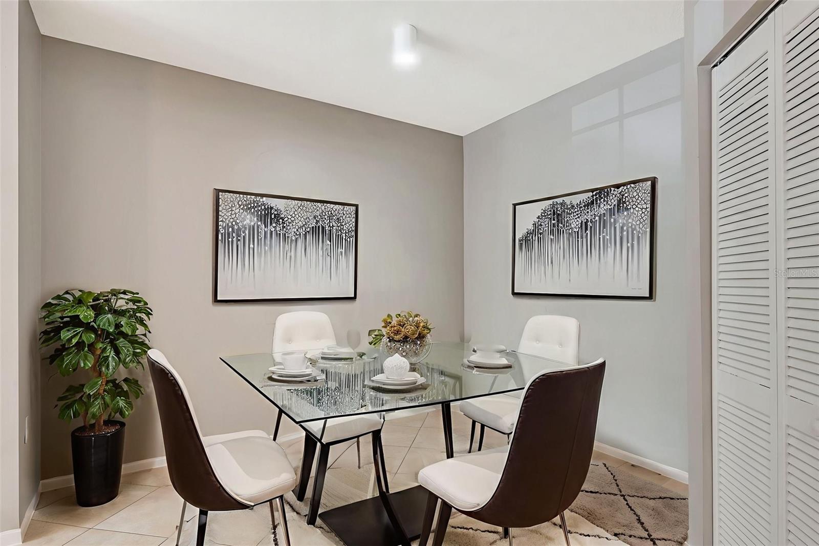 LAS PALMAS OF SARASOTA - Residential Lease