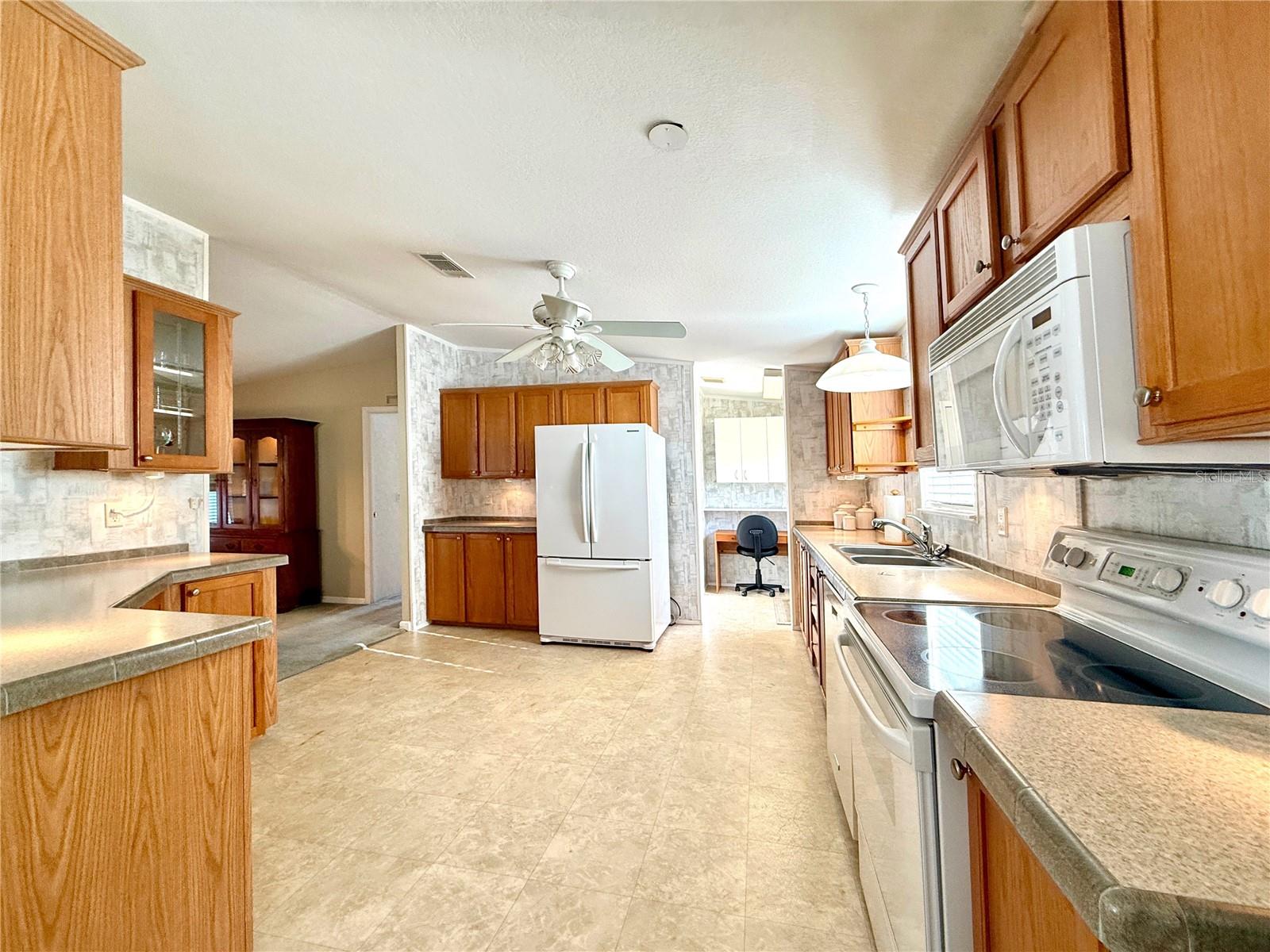 250 S PORT ROYAL LANE